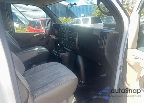 2014 Chevrolet Express G2500 из США, поврежденный, VIN 1GCWGFCA3E1130871
